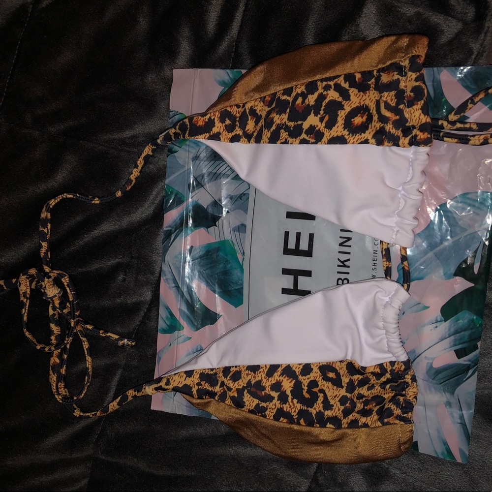 🔥3/$15!!! Shein Leopard Bikini Top
